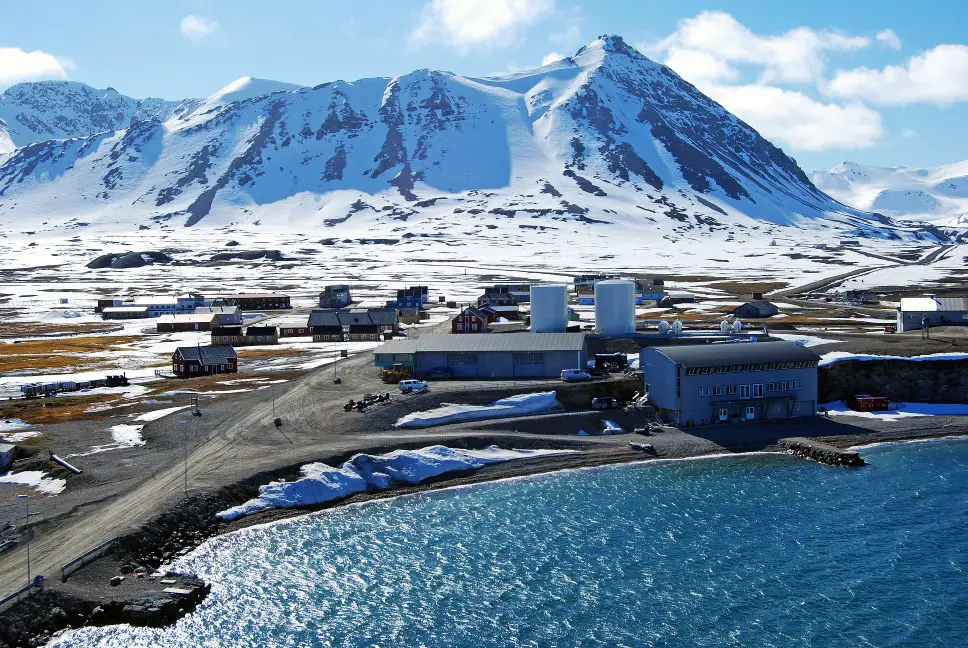 Norway Today souhaite à nos lecteurs le `` dieu sommer '' 237 Ny-Ålesund Svalbard