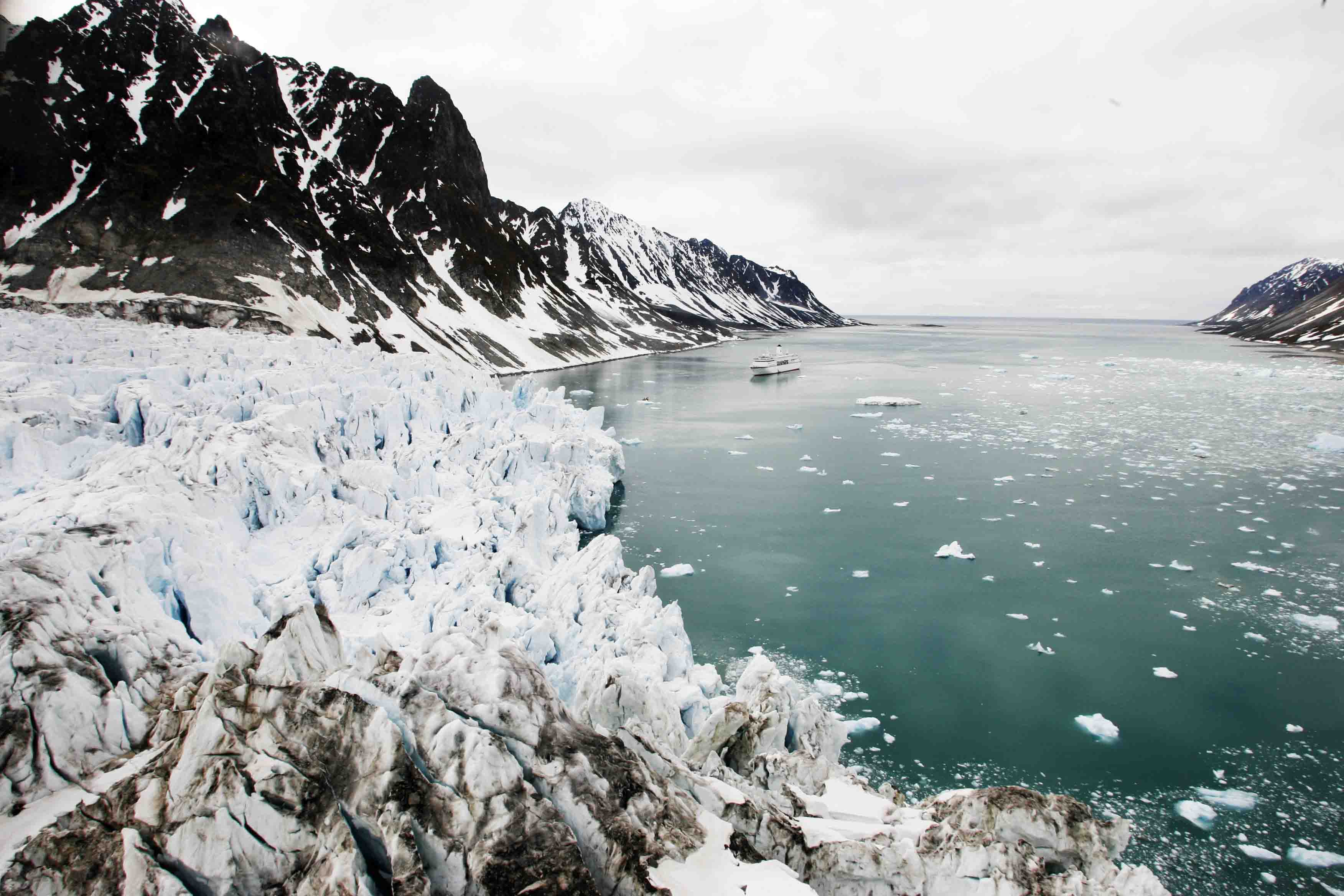Norway Today souhaite à nos lecteurs le `` dieu sommer '' 250 Svalbard