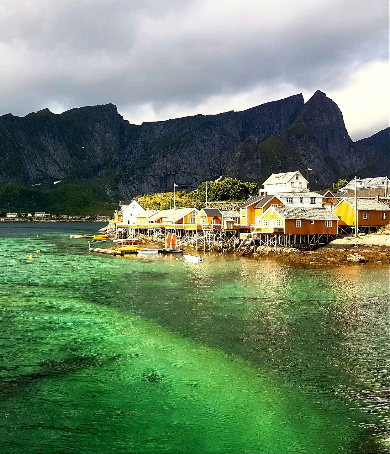 Norway Today souhaite à nos lecteurs le `` dieu sommer '' 269 Rorbu Lofoten Peter Elia