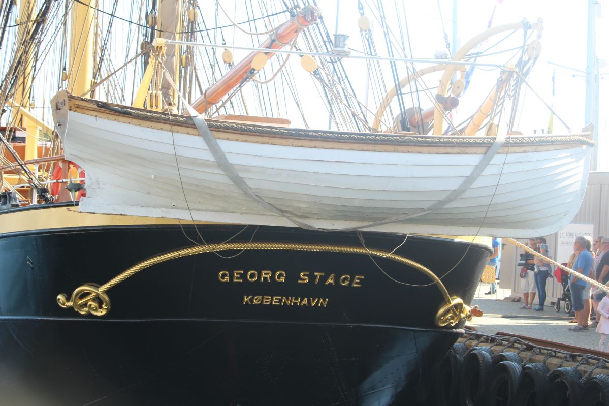 Les courses de grands voiliers arrivent à Vågen 788 Les courses de grands voiliers arrivent à Vågen - 787