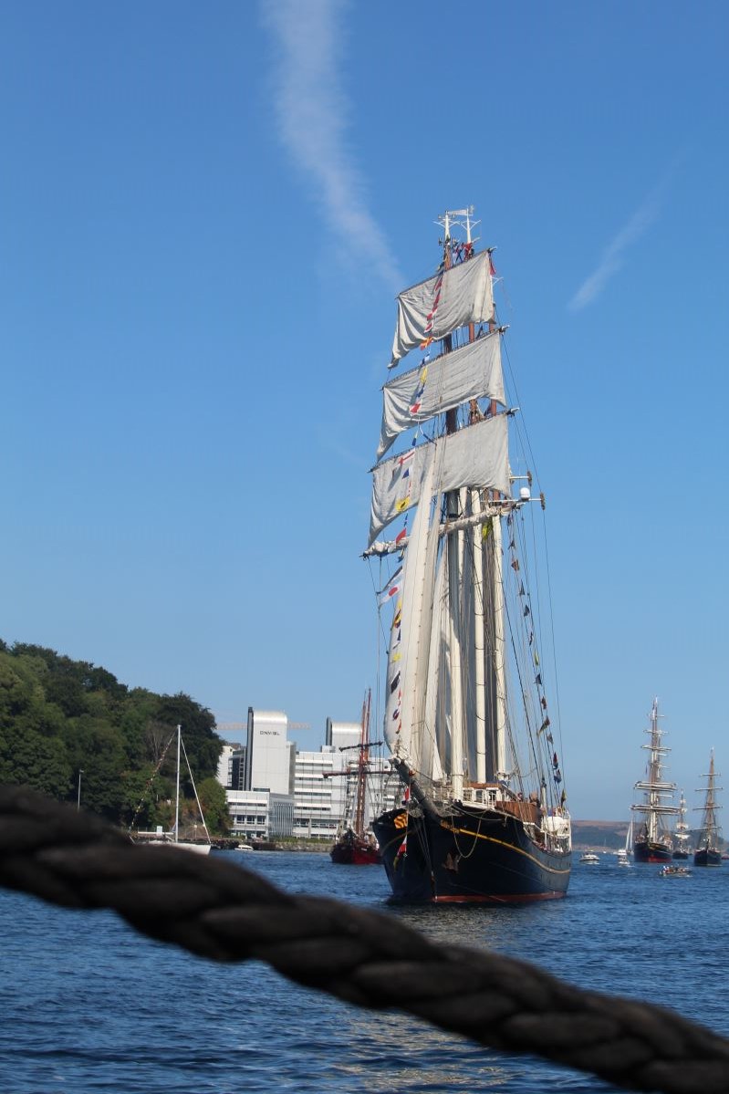 Les courses de grands voiliers arrivent à Vågen 796 Les courses de grands voiliers arrivent à Vågen - 795