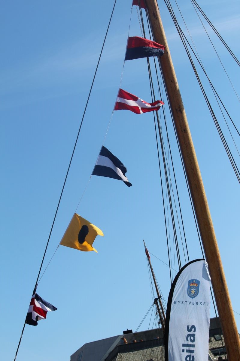 Les courses de grands voiliers arrivent à Vågen 922 Les courses de grands voiliers arrivent à Vågen - 921