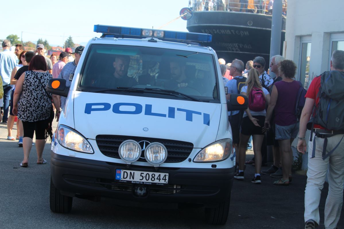 Les courses de grands voiliers arrivent à Vågen 1012 Les courses de grands voiliers arrivent à Vågen - 1011