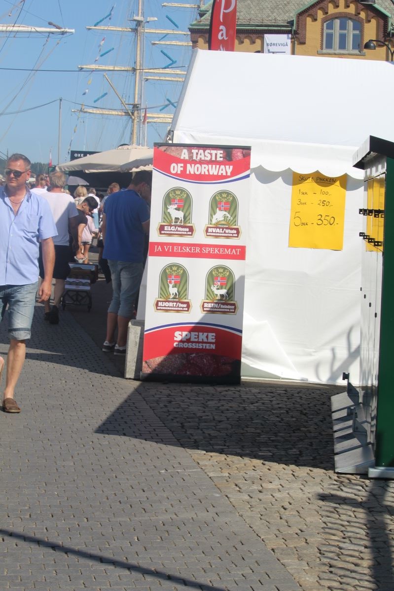 Les courses de grands voiliers arrivent à Vågen 1108 Les courses de grands voiliers arrivent à Vågen - 1107