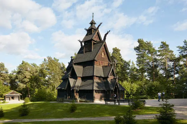L'histoire prend vie au Norsk Folkemuseum 13 Gol Stavkirke på Norsk Folkemuseum