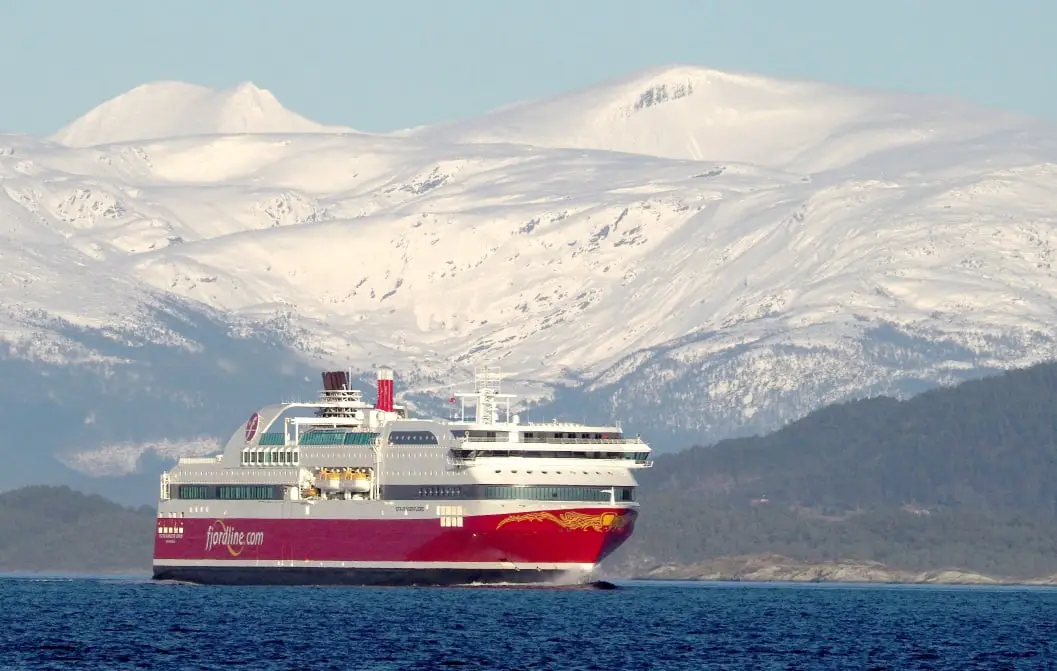 Norway Today souhaite à nos lecteurs le `` dieu sommer '' 230 Fjordline de Stavangerfjord
