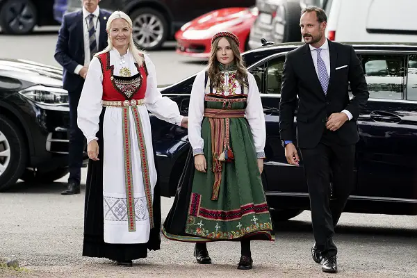 Bunad : guide des lapins norvégiens, les costumes nationaux de Norvège - 15