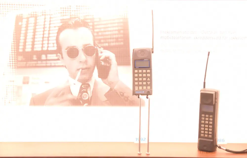Le téléphone portable a 50 ans 10 Le téléphone portable a 50 ans - 9