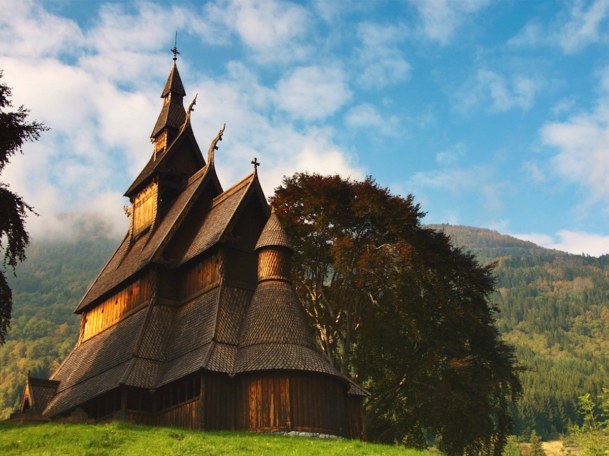 Église en bois debout de Hopperstad