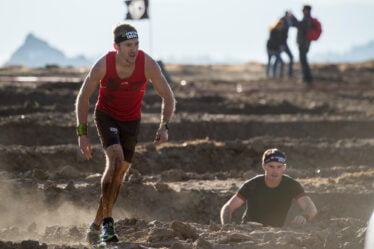 Coureur de course d'obstacles de 1 million de dollars - 16