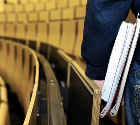 7 étudiants sur 10 obtiennent un diplôme après huit ans d'études 23 7 étudiants sur 10 obtiennent un diplôme après huit ans d'études - 22