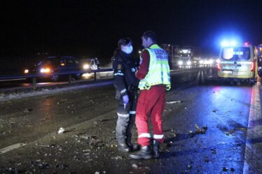 Une femme dans la quarantaine et une mineure meurent dans un accident de la circulation en Alta - 16