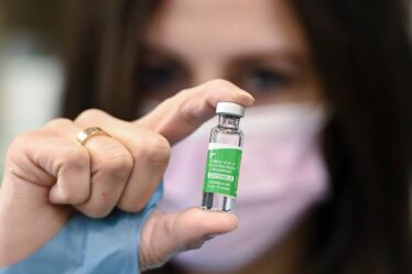 AstraZeneca rejette les allégations selon lesquelles son vaccin augmente le risque de caillots sanguins - 16