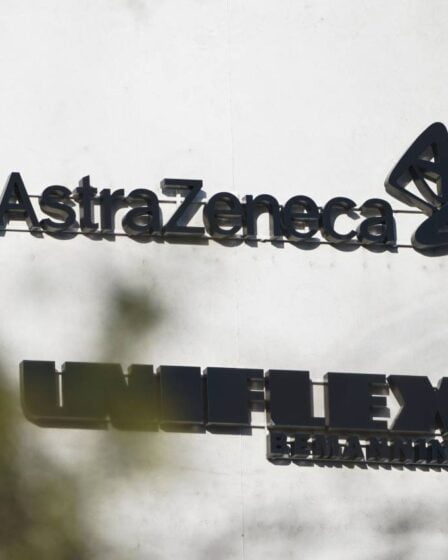 L'UE et AstraZeneca conviennent de résoudre les problèmes de livraison du vaccin corona - 13