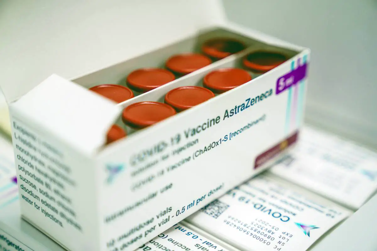 La Finlande suspend l'utilisation du vaccin AstraZeneca après la découverte de deux cas possibles de caillots sanguins 4 La Finlande suspend l'utilisation du vaccin AstraZeneca après la découverte de deux cas possibles de caillots sanguins - 3