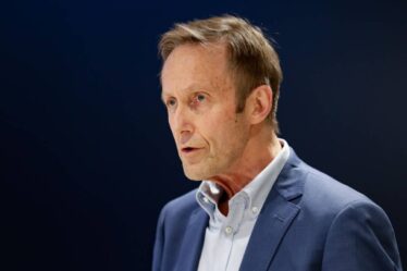 Agence norvégienne des médicaments: nous ne pouvons pas exclure un lien entre les caillots sanguins et le vaccin AstraZeneca - 16