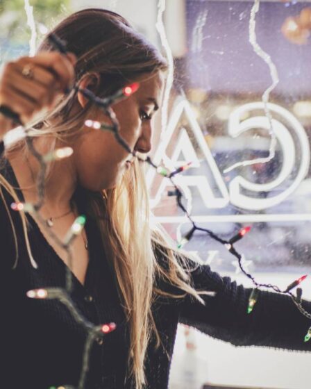 Suivez ces conseils pour empêcher les lumières de Noël d'allumer un feu 27 Suivez ces conseils pour empêcher les lumières de Noël d'allumer un feu - 26