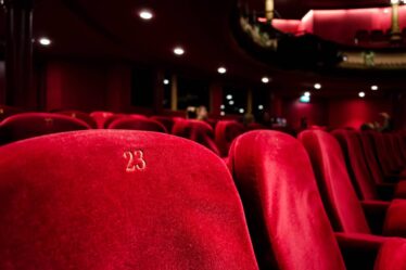 Les cinémas d'Oslo veulent rouvrir: "On ne peut pas tout garder fermé" - 18