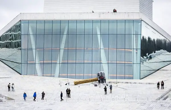 Des millions sont coupés de l'opéra norvégien 4 Des millions sont coupés de l'opéra norvégien - 3