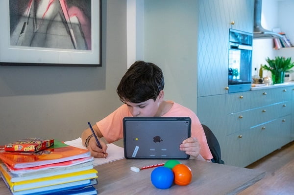 Enseignement à la maison: 44% des parents n'ont pas eu de contact avec l'école 4 Enseignement à la maison: 44% des parents n'ont pas eu de contact avec l'école - 3