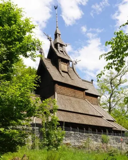 Pourquoi vous devez visiter l'église en bois Fantoft de Bergen 26 Pourquoi vous devez visiter l'église en bois Fantoft de Bergen - 25