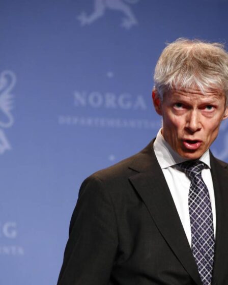Le chef des services sociaux norvégien: ceux qui ont été licenciés depuis longtemps devraient envisager de nouvelles carrières - 26