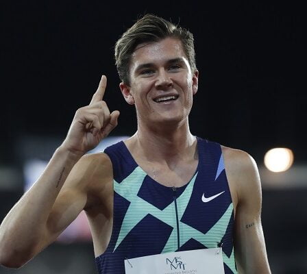 Jakob Ingebrigtsen court 3000 mètres à Rome - 25