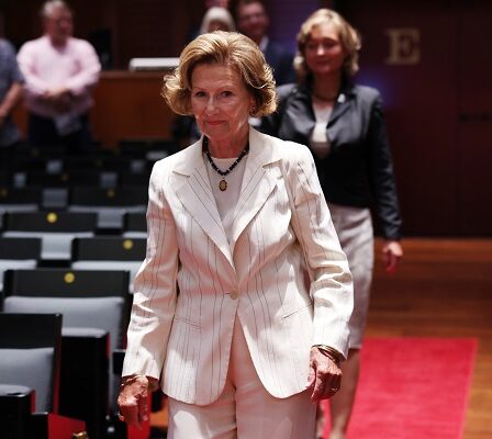 La reine Sonja était à l'ouverture de la saison de l'orchestre philharmonique d'Oslo 10 La reine Sonja était à l'ouverture de la saison de l'orchestre philharmonique d'Oslo - 9
