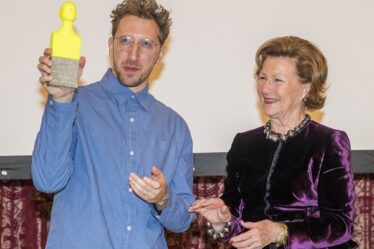 La reine a remis le prix d'art Edvard Munch à un Jordanien - 16