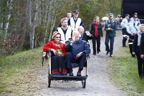 Le couple royal aux célébrations communautaires à Bø in Telemark 6 Le couple royal aux célébrations communautaires à Bø in Telemark - 5