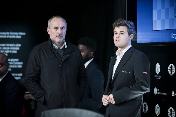 Le duel entre les géants des échecs donne à Carlsen un coup de pied supplémentaire 4 Le duel entre les géants des échecs donne à Carlsen un coup de pied supplémentaire - 3