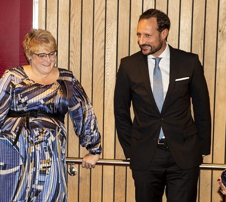 Le prince héritier et le ministre de la Culture ont visité le festival Ultima 6 Le prince héritier et le ministre de la Culture ont visité le festival Ultima - 5