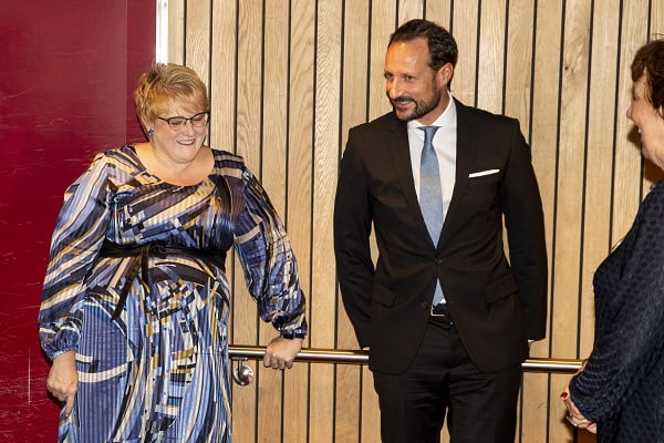 Le prince héritier et le ministre de la Culture ont visité le festival Ultima 6 Le prince héritier et le ministre de la Culture ont visité le festival Ultima - 5