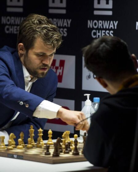 Magnus Carlsen bat Firouzja et décroche la première place du tournoi Norway Chess 2020 8 Magnus Carlsen bat Firouzja et décroche la première place du tournoi Norway Chess 2020 - 7