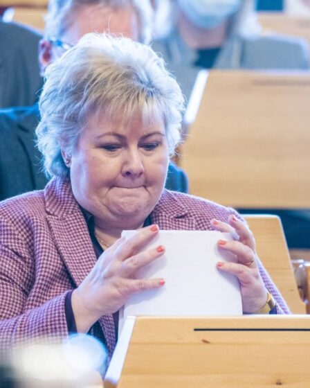 Erna Solberg a dû se faire tester pour le coronavirus après avoir reçu une notification de l'application Corona 8 Erna Solberg a dû se faire tester pour le coronavirus après avoir reçu une notification de l'application Corona - 7