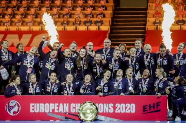 La Norvège remporte la victoire sur la France en finale du Championnat d'Europe de handball (22-20) - 20