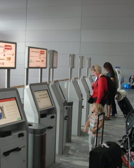 Lorsqu'ils sont ouverts aux voyages à l'étranger, les gens doivent se surveiller au lieu de se mettre en quarantaine - 22