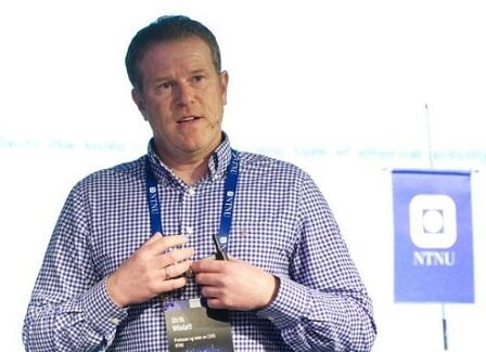 Un professeur reçoit un prix de recherche pour amener des patients cardiaques sur le tapis roulant 11 Un professeur reçoit un prix de recherche pour amener des patients cardiaques sur le tapis roulant - 10