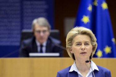 Les pays de l'UE ont désormais reçu des vaccins pour 70 % de la population - 30