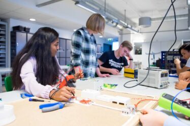 Nouvelle étude: 1 étudiant de la formation professionnelle sur 20 en Norvège abandonne l'école - 20