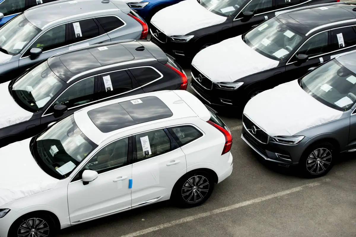 Les voitures électriques et les hybrides à essence rechargeables ont dépassé les ventes de voitures neuves en Norvège le mois dernier - 3