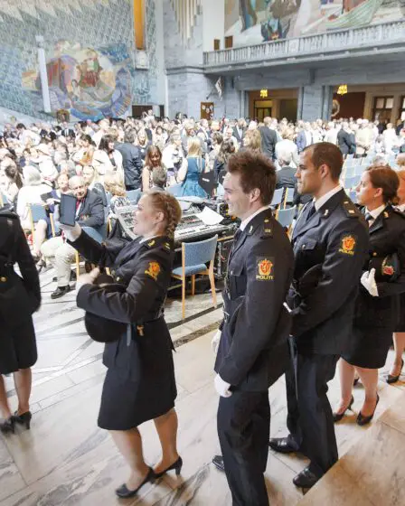 Quatre diplômés de la police sur dix employés de façon permanente 5 Quatre diplômés de la police sur dix employés de façon permanente - 4