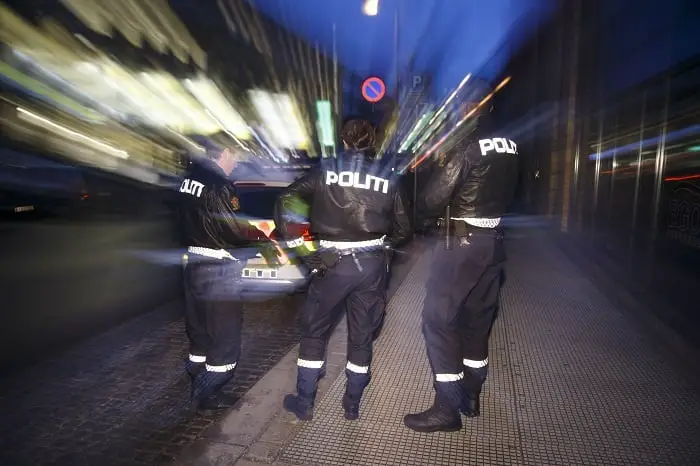 Les fans de football ont rasé un pub à Oslo - 3