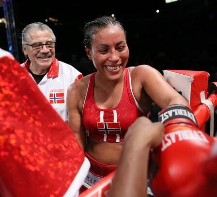 Brækhus bat Magdziak-Lopes et conserve sa ceinture de titre mondial 8 Brækhus bat Magdziak-Lopes et conserve sa ceinture de titre mondial - 7