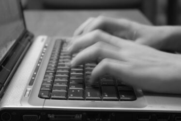 Un homme de 30 ans condamné à 13 ans de prison pour maltraitance d'enfants en ligne aux Philippines - 20