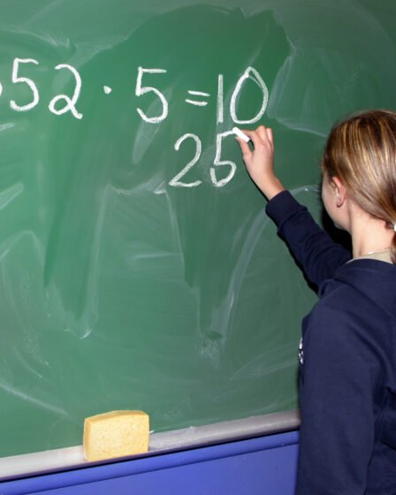 Six enseignants sur dix ont eu des demandes de perfectionnement approuvées 26 Six enseignants sur dix ont eu des demandes de perfectionnement approuvées - 25