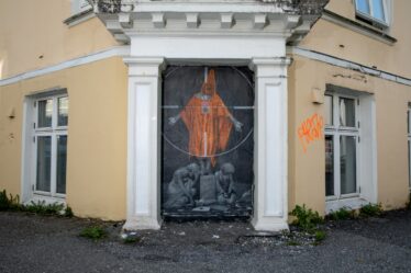 Le street art d'Assange a été supprimé - Norway Today - 22