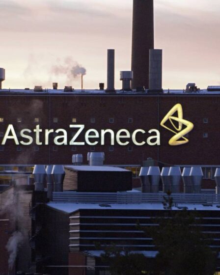 Astra Zeneca prévoit de produire 2 millions de doses de vaccin corona par semaine en janvier - 19