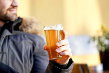 Lillestrøm autorisera le service d'alcool et rouvrira les centres commerciaux à partir de jeudi - 21