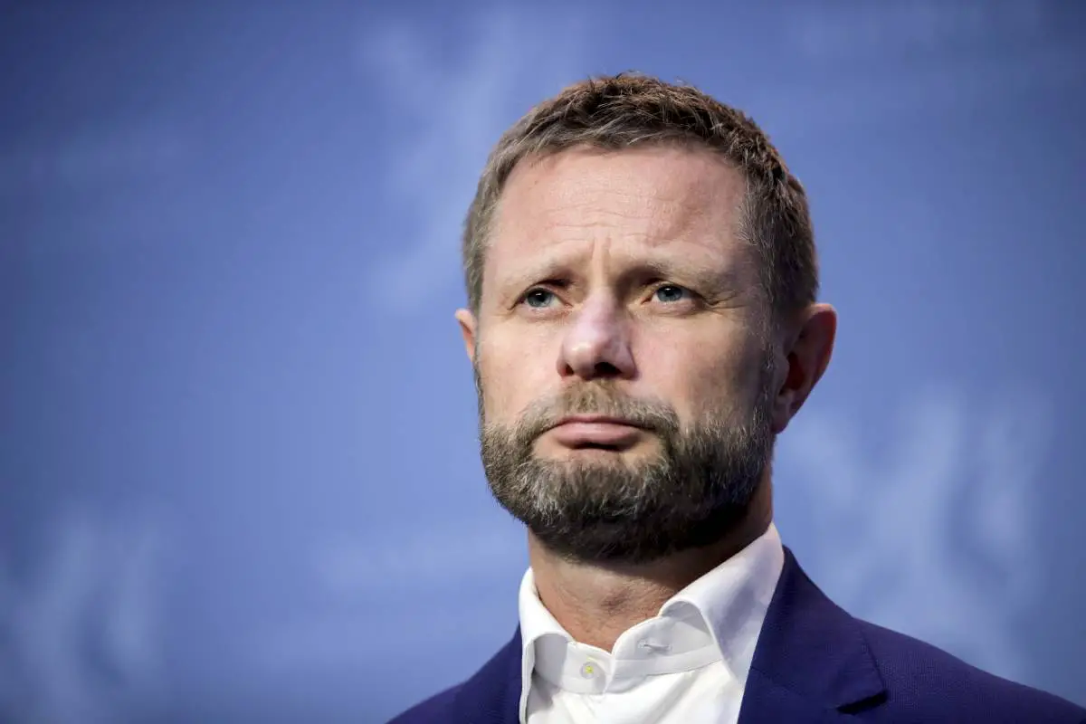 Ministre: Les travailleurs de la santé peuvent entrer en Norvège même s'ils n'ont pas de test corona négatif 4 Ministre: Les travailleurs de la santé peuvent entrer en Norvège même s'ils n'ont pas de test corona négatif - 3